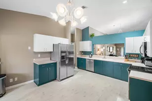 9729 Sills Dr E, Boynton Beach, FL 33437 - Photo 4