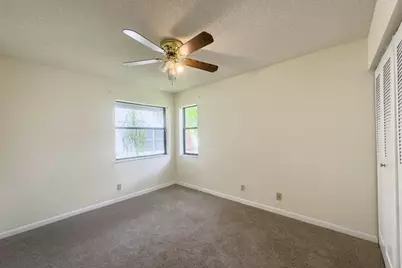 3362 Lucerne Park Drive, Greenacres, FL 33467 - Photo 18