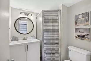 1000 Colony Point Cir, Pembroke Pines, FL 33026 - Photo 14