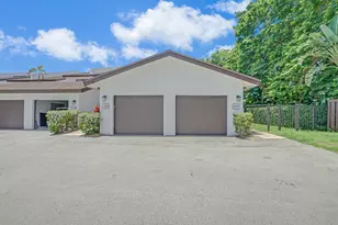 1301 N Riverside Dr, Pompano Beach, FL 33062 - Photo 2