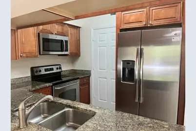 6410 Emerald Dunes Drive, West Palm Beach, FL 33411 - Photo 10