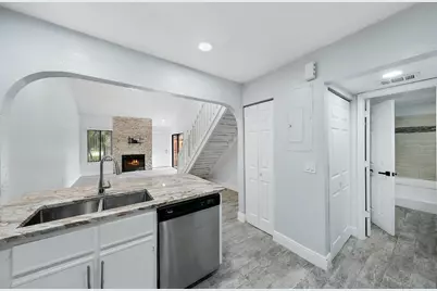 4012 Palm Bay Circle #D, West Palm Beach, FL 33406 - Photo 6
