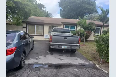 330 SW 14th Street, Dania Beach, FL 33004 - Photo 1