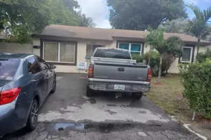 330 SW 14th St, Dania Beach, FL 33004 - Photo 1