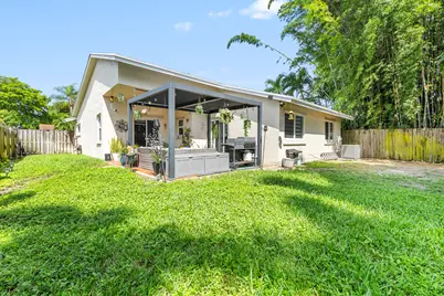 5318 NW 93rd Avenue, Sunrise, FL 33351 - Photo 24
