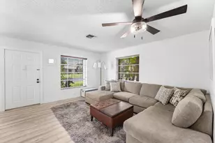 2664 SE 27th Ln, Boynton Beach, FL 33435 - Photo 8