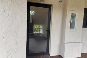 3154 Via Poinciana, Lake Worth, FL 33467 - Photo 8