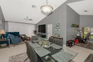 7143 Wisteria Way, Tamarac, FL 33321 - Photo 6