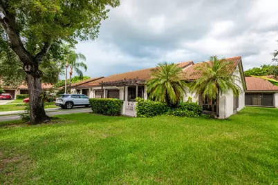 7143 Wisteria Way, Tamarac, FL 33321 - Photo 2