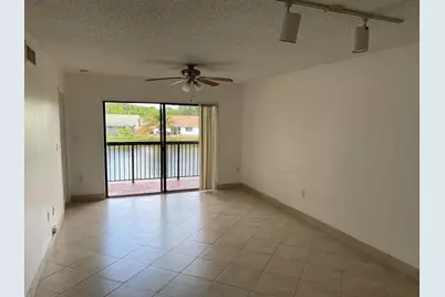 9891 Nob Hill Lane #9891, Sunrise, FL 33351 - Photo 2