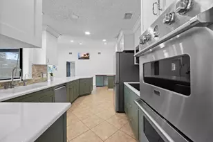 9965 NW 23rd St, Coral Springs, FL 33065 - Photo 2