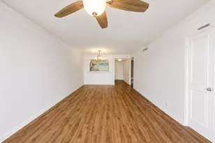 110 Lake Emerald Dr, Oakland Park, FL 33309 - Photo 4