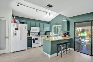 734 NW 132nd Terrace, Plantation, FL 33325 - Photo 4