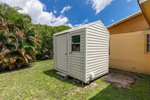 91 NE 6th Ct, Deerfield Beach, FL 33441 - Photo 22