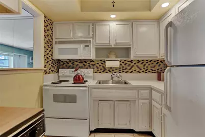 2501 N Ocean Boulevard N #16, Pompano Beach, FL 33062 - Photo 8