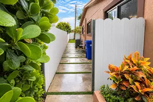 70 NE 174th Dr, North Miami Beach, FL 33162 - Photo 26
