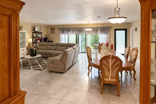 70 NE 174th Dr, North Miami Beach, FL 33162 - Photo 8