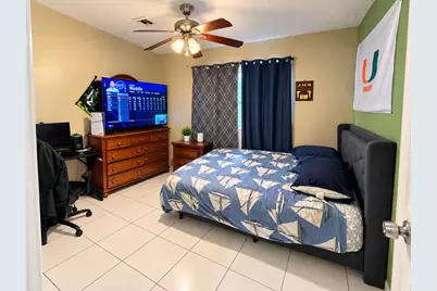 70 NE 174th Drive, North Miami Beach, FL 33162 - Photo 14