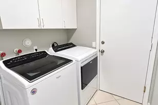 2783 E Abiaca Cir, Davie, FL 33328 - Photo 26