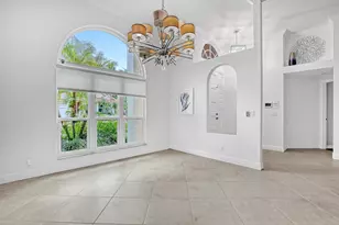 23 Windward Isle, Palm Beach Gardens, FL 33418 - Photo 10