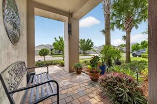 10521 SW Captiva Dr, Port Saint Lucie, FL 34987 - Photo 2