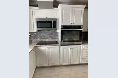 5725 Fernley Drive E #30, West Palm Beach, FL 33415 - Photo 2