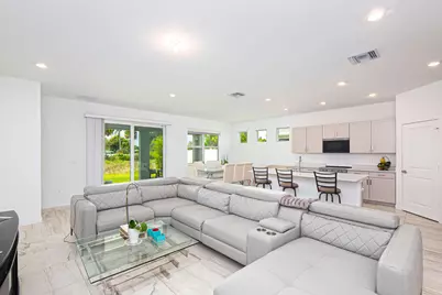 5788 SE Skyblue Circle, Stuart, FL 34997 - Photo 10