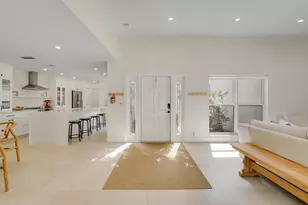 275 NW 39th Way, Deerfield Beach, FL 33442 - Photo 6