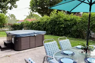 2355 NE 4th St, Pompano Beach, FL 33062 - Photo 36