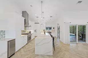 713 Forsyth St, Boca Raton, FL 33487 - Photo 10