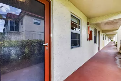22 Abbey Lane #101, Delray Beach, FL 33446 - Photo 2