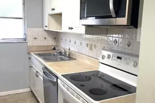 892 High Point Blvd N, Delray Beach, FL 33445 - Photo 10