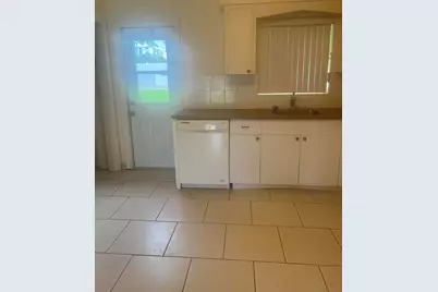 220 NE 1st Street #2, Dania Beach, FL 33004 - Photo 4