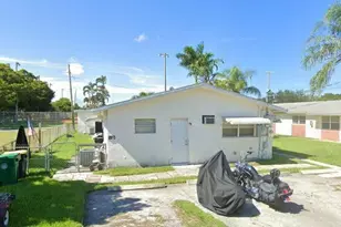 220 NE 1st St, Dania Beach, FL 33004 - Photo 12