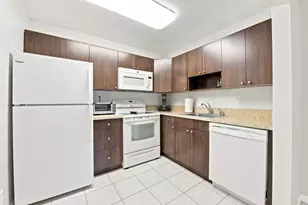 479 Burgundy J, Delray Beach, FL 33484 - Photo 14