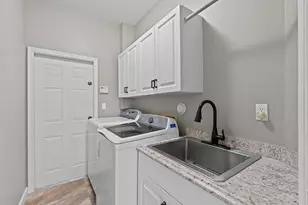 4933 Chardonnay Dr, Coral Springs, FL 33067 - Photo 46