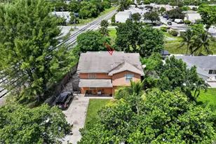 115 SE 5th St, Delray Beach, FL 33483 - Photo 4