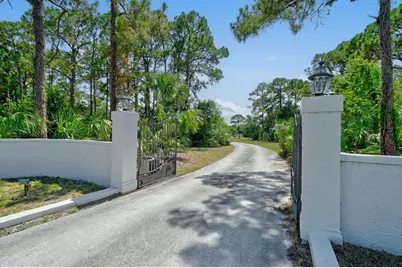 425 N Ffa Road, Fort Pierce, FL 34945 - Photo 10