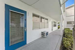 398 Tilford S, Deerfield Beach, FL 33442 - Photo 2