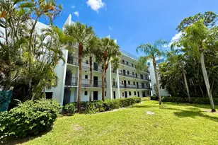 4760 Lucerne Lakes Blvd W, Lake Worth, FL 33467 - Photo 2