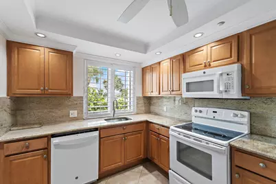 375 Beach Road #201, Tequesta, FL 33469 - Photo 8