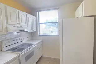 8419 Forest Hills Dr, Coral Springs, FL 33065 - Photo 18