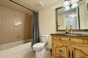 2212 S Cypress Bend Dr, Pompano Beach, FL 33069 - Photo 10