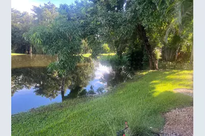 4638 Carlton Golf Drive, Lake Worth, FL 33449 - Photo 10