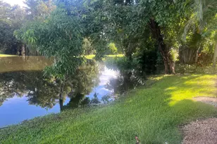4638 Carlton Golf Dr, Lake Worth, FL 33449 - Photo 10