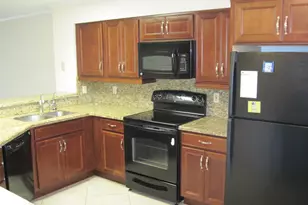 2232 N Cypress Bend Dr, Pompano Beach, FL 33069 - Photo 2