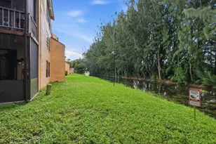430 Commodore Dr, Plantation, FL 33325 - Photo 4