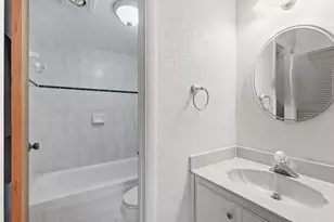 430 Commodore Dr, Plantation, FL 33325 - Photo 16
