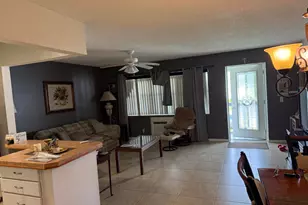 15 Chatham A, West Palm Beach, FL 33417 - Photo 4