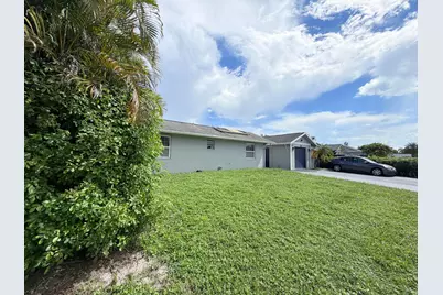 10431 Carmen Lane, Royal Palm Beach, FL 33411 - Photo 8